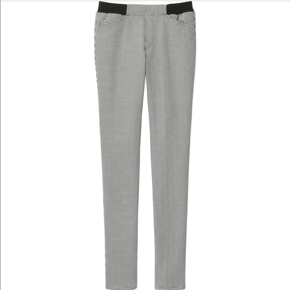 Women’s Checkered Uniqlo Heat Tech Pants